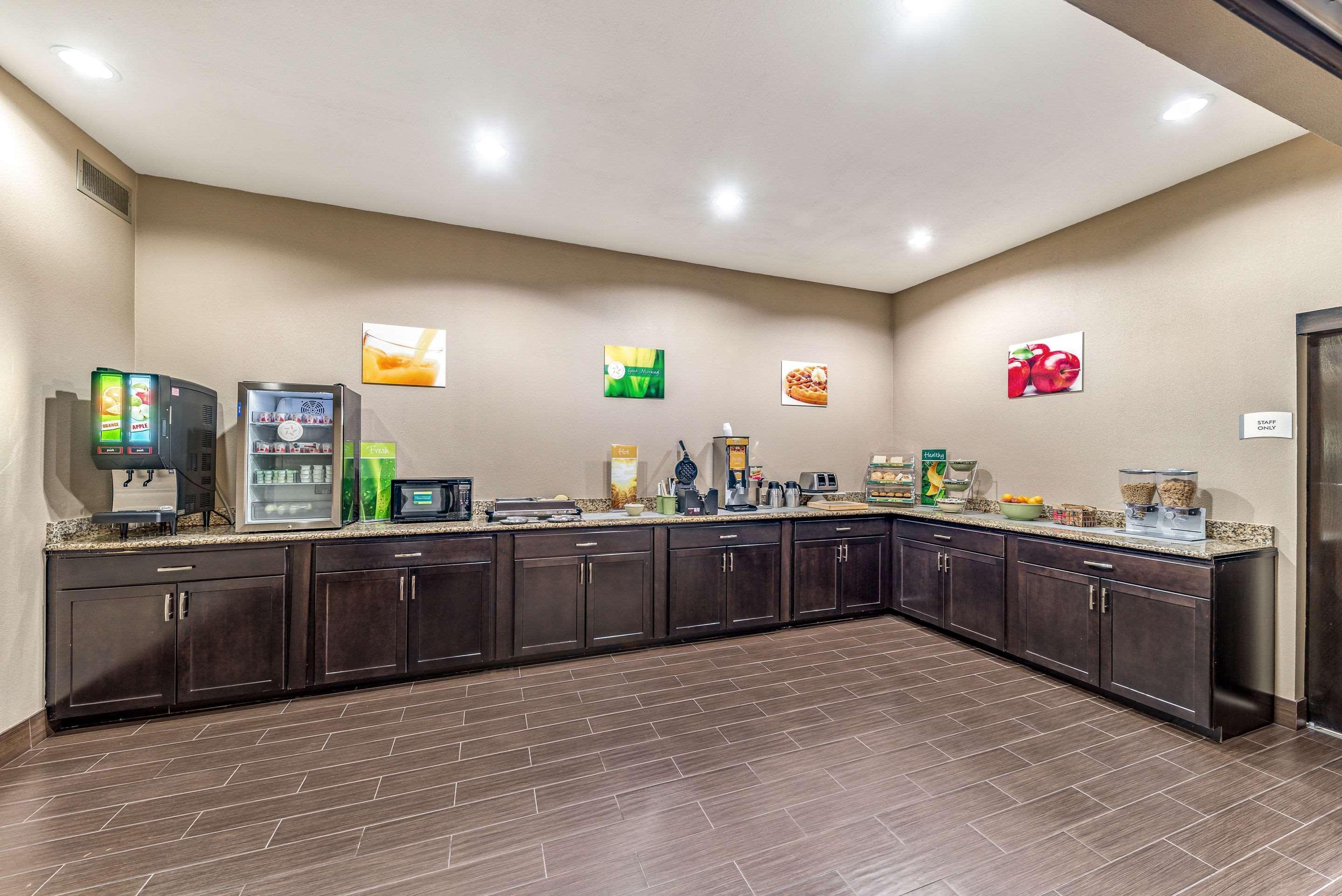 Quality Inn West Plano - Dallas Екстериор снимка