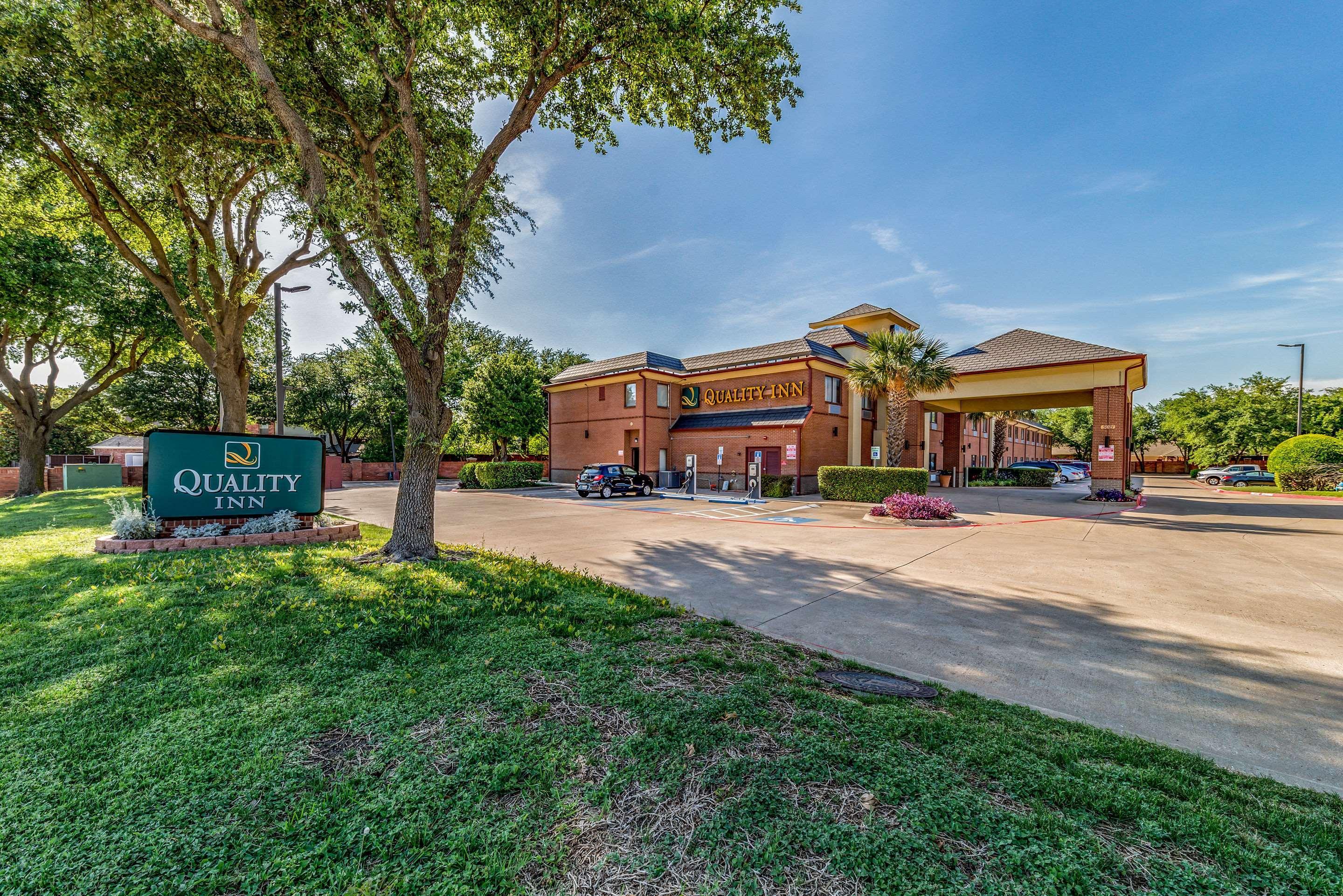 Quality Inn West Plano - Dallas Екстериор снимка