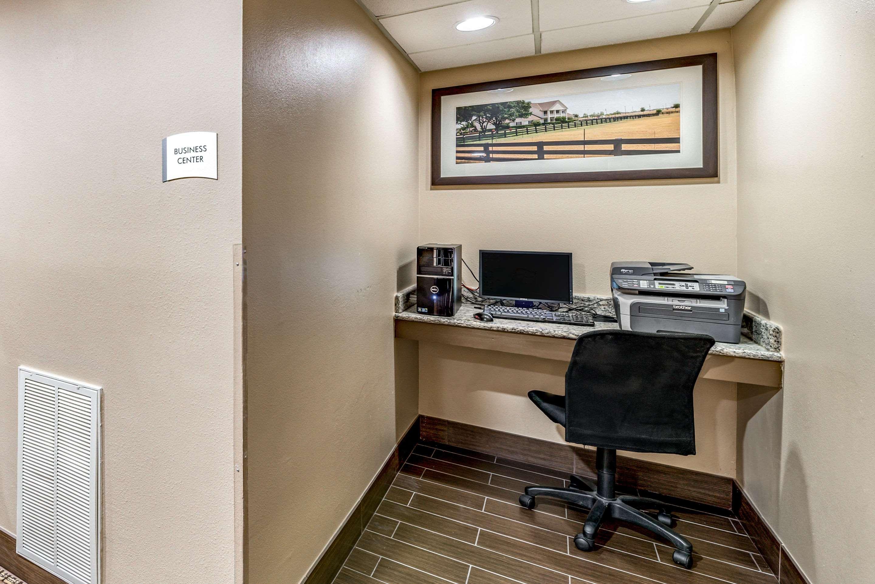 Quality Inn West Plano - Dallas Екстериор снимка